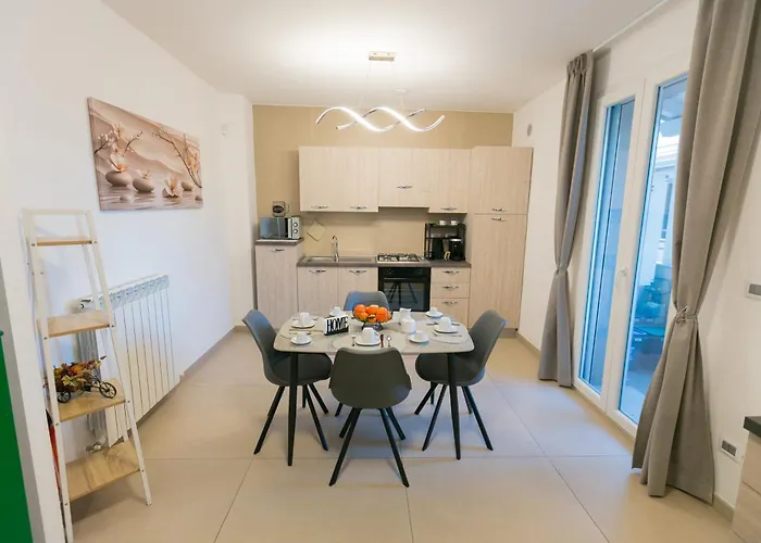 Almar - * קרוטונה